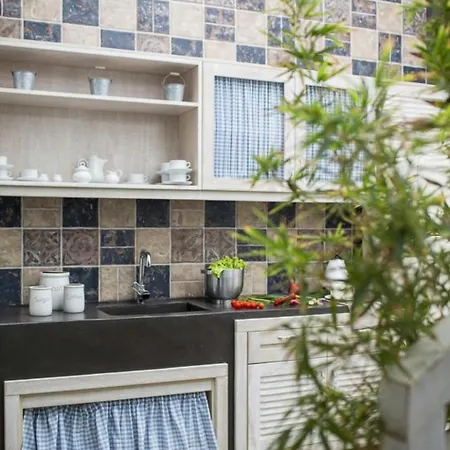 Elegant Ble Air Conditioning Hot Tub Astypálaia